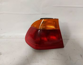 E46 უკანა მანათობელი 2 კარიანი